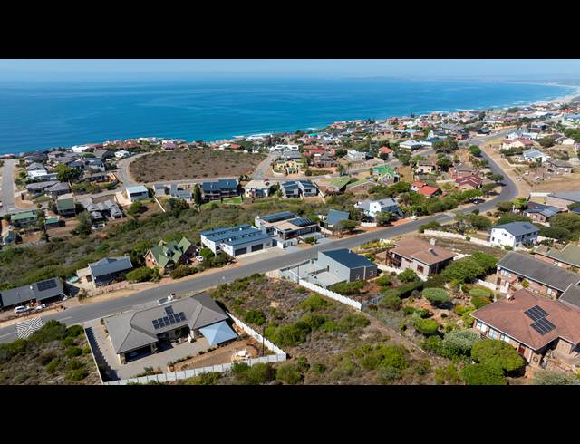 1,198M² VACANT LAND FOR SALE IN DANA BAY